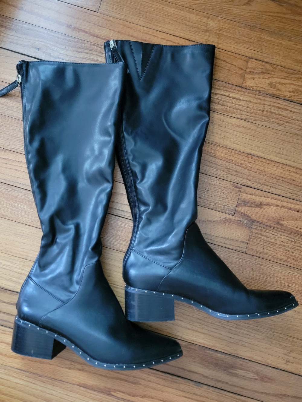 Bar 3 BLACK boots with Studding Size 8.5